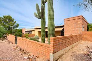 2009 W Misty Hollow Ln, Tucson, AZ 85704 - Photo 4