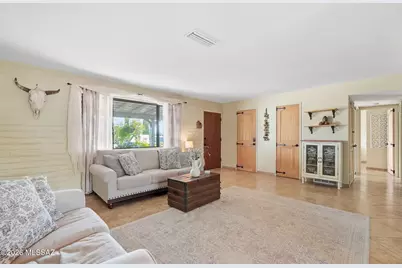 942 S Abrego Drive, Green Valley, AZ 85614 - Photo 4