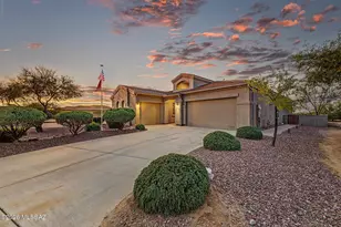 13216 W Tiger Aloe Pl, Tucson, AZ 85743 - Photo 4