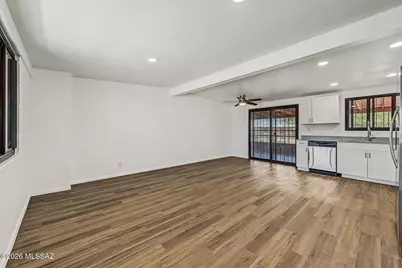 942 W Connecticut Drive, Tucson, AZ 85706 - Photo 6