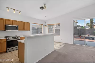 9061 N Running Bear Place, Tucson, AZ 85743 - Photo 8