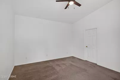 9061 N Running Bear Place, Tucson, AZ 85743 - Photo 18