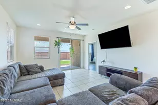 11296 S Weismann Dr, Vail, AZ 85641 - Photo 2
