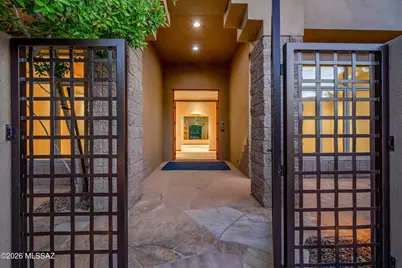 6882 E Desert Wind Court, Tucson, AZ 85750 - Photo 4