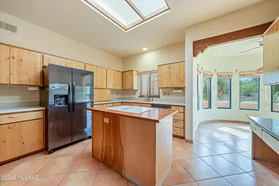 10041 E Rayann Place, Tucson, AZ 85749 - Photo 18