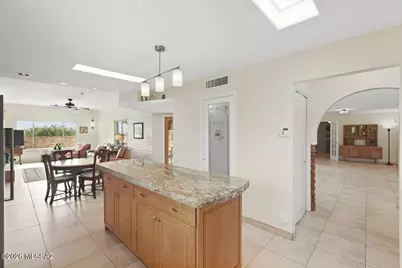 1806 S Calle Montanosa, Green Valley, AZ 85622 - Photo 6
