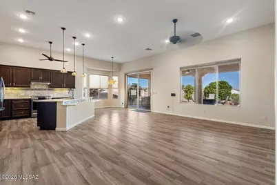 2621 E Josephine View Drive, Green Valley, AZ 85614 - Photo 8