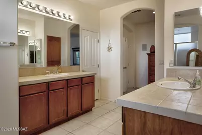 2296 E Spurwind Lane, Green Valley, AZ 85614 - Photo 16