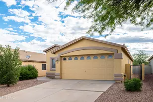 8297 S Bainbridge Rd, Tucson, AZ 85747 - Photo 2