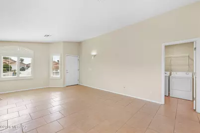 7048 W Kamelik Place, Tucson, AZ 85743 - Photo 6