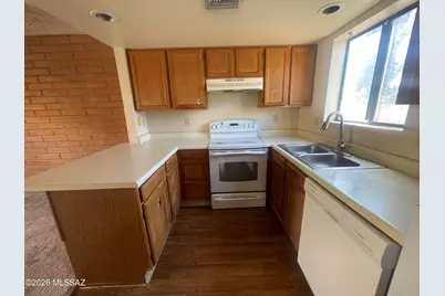 122 E Pastime Road, Tucson, AZ 85705 - Photo 2