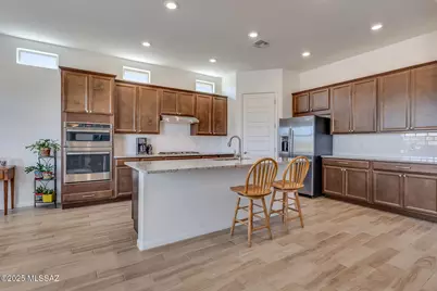10808 N Iron Peak Drive, Tucson, AZ 85742 - Photo 10
