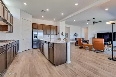 10808 N Iron Peak Drive, Tucson, AZ 85742 - Photo 14