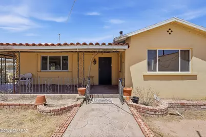 460 S Columbus Boulevard, Tucson, AZ 85711 - Photo 1