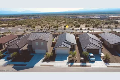 17517 S Paseo Rondalla, Sahuarita, AZ 85629 - Photo 2