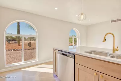 1602 W Dawn Drive, Tucson, AZ 85704 - Photo 6