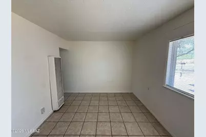 460 E Delano Street #1, Tucson, AZ 85705 - Photo 8