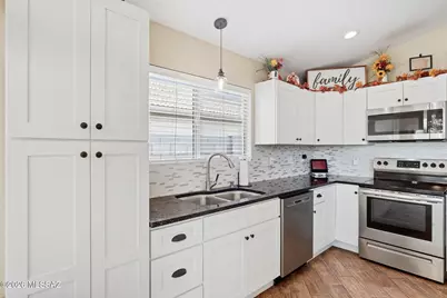 8604 N Cantora Way, Tucson, AZ 85743 - Photo 12