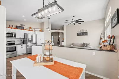 8604 N Cantora Way, Tucson, AZ 85743 - Photo 10
