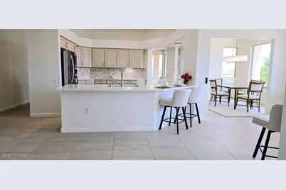 4951 S Prairie Hills Drive, Green Valley, AZ 85622 - Photo 10