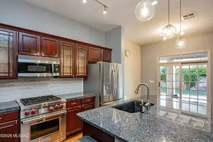 241 W Carlynn Cliff Pl, Oro Valley, AZ 85755 - Photo 14