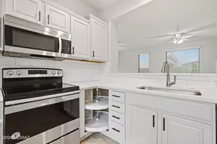 10688 E Sanctuary Ridge Ln, Tucson, AZ 85747 - Photo 10