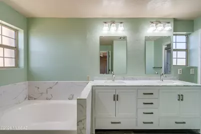 8449 E Agape Drive, Tucson, AZ 85715 - Photo 24