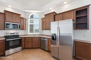 5739 W Treasure Point Pl, Tucson, AZ 85713 - Photo 12