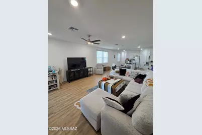 10472 W Thetford Lane, Marana, AZ 85653 - Photo 12