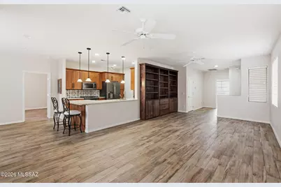 521 W Knotwood Street, Green Valley, AZ 85614 - Photo 8