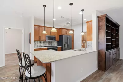 521 W Knotwood Street, Green Valley, AZ 85614 - Photo 12