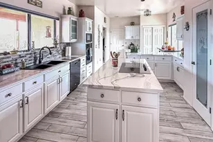 250 W Calle Lecho, Green Valley, AZ 85622 - Photo 12