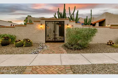361 E Placita Idilio, Green Valley, AZ 85614 - Photo 2
