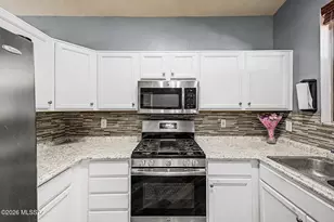 10243 E Desert Skyline Way, Tucson, AZ 85747 - Photo 10