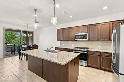 1377 E Basalt Drive, Green Valley, AZ 85614 - Photo 12