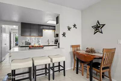 255 N Paseo De Los Conquistadores, Green Valley, AZ 85614 - Photo 14
