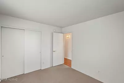 10131 E Hummingbird Meadow Way, Tucson, AZ 85747 - Photo 34