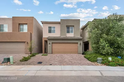 8833 N Sherry Cervi Way, Tucson, AZ 85743 - Photo 2