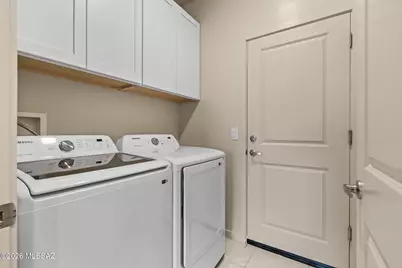 8833 N Sherry Cervi Way, Tucson, AZ 85743 - Photo 18