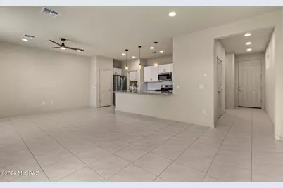 8833 N Sherry Cervi Way, Tucson, AZ 85743 - Photo 8