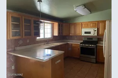 833 W Hawaii Drive, Tucson, AZ 85706 - Photo 4