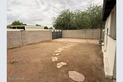 7136 E 38th Street, Tucson, AZ 85730 - Photo 14