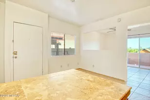 1810 E Blacklidge Dr, Tucson, AZ 85719 - Photo 6