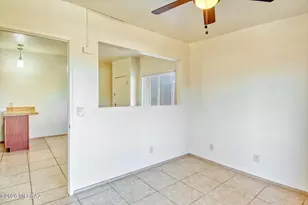 1810 E Blacklidge Dr, Tucson, AZ 85719 - Photo 10