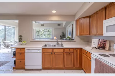 6841 N Quartzite Canyon Place, Tucson, AZ 85718 - Photo 16