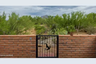 1738 W Dalehaven Circle, Tucson, AZ 85704 - Photo 14