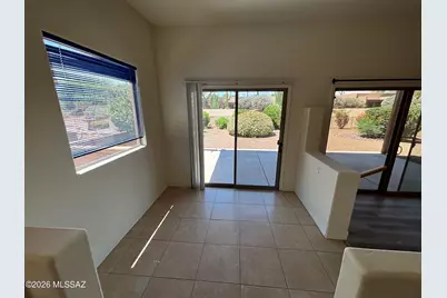 991 W VÃ­a De La Fonda, Green Valley, AZ 85614 - Photo 10