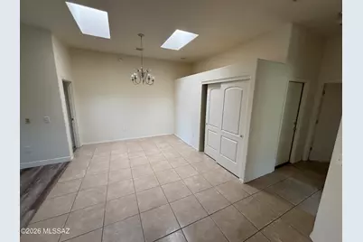 991 W VÃ­a De La Fonda, Green Valley, AZ 85614 - Photo 4