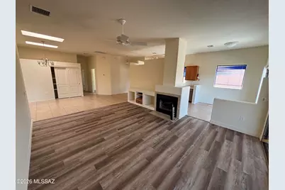 991 W VÃ­a De La Fonda, Green Valley, AZ 85614 - Photo 6