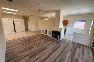 991 W VÃ­a De La Fonda, Green Valley, AZ 85614 - Photo 6